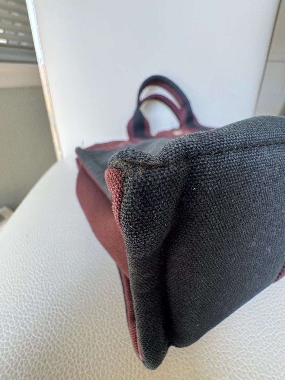 Vintage Hermes Canvas Fourre Tout PM Tote Bag – Black & Burgundy - Picture 6 of 11